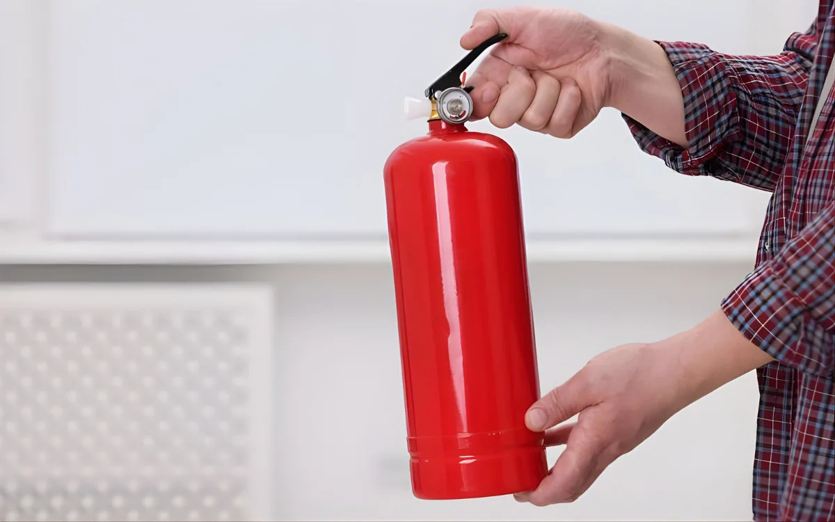 cách kiểm tra bình chữa cháy bột