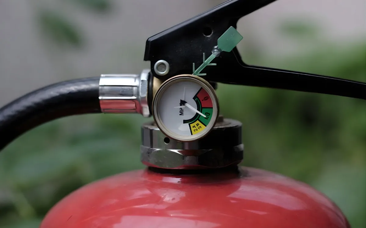 Cach-xem-dong-ho-binh-chua-chay-5