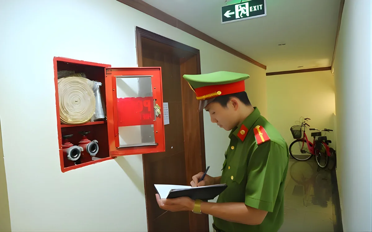 hệ thống họng nước chữa cháy trong nhà