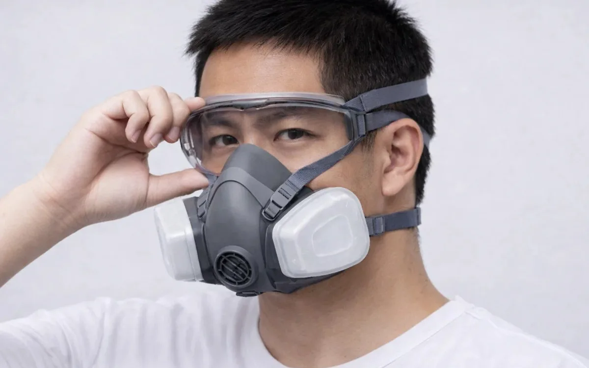 hướng dẫn đeo mặt nạ phòng độc