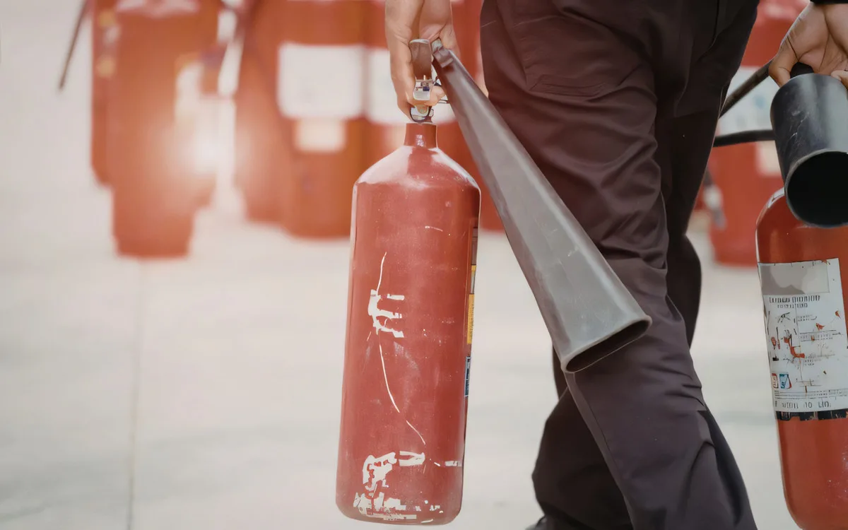 Quy định Thời Hạn Sử Dụng Bình Chữa Cháy (1)